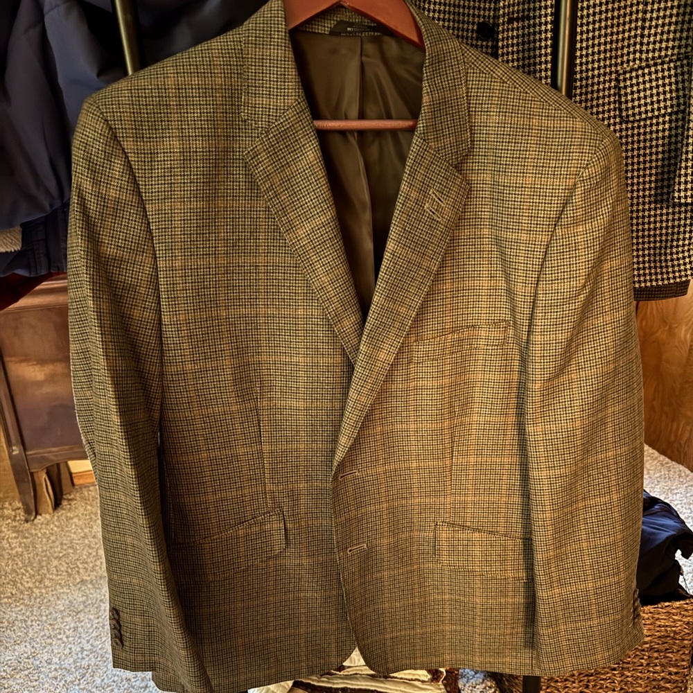 44S Haggar Men’s Tan & Navy Check Blazer, Practically NWOT, PRISTINE Condition